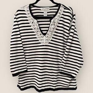 Cathy Daniels Black & White Stripe Knit Plus Top W/ Lace Bead Detail Sz 1x AE